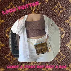 Louis Vuitton
Vintage 2000 Compact Zippé Wallet